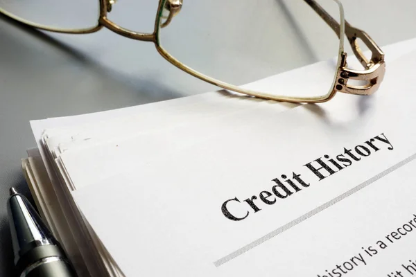 Credit history report papers and pen. — Stock Photo, Image