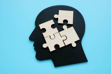 Etkili büyüme zihniyet kavramı. Kafa şekli üzerinde Bulmaca.