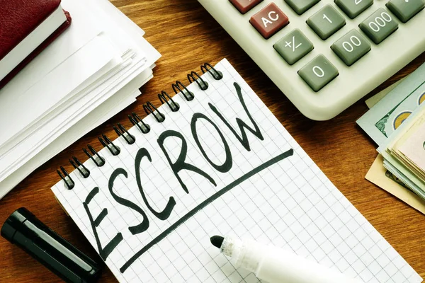Escrow handwritten on a page by marker. — Stock Photo, Image