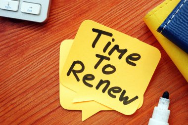 Yenileme zamanı. Sarı bir sayfada kendine bir not..