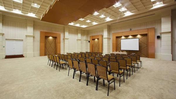 Leere Innenräume des Konferenzsaals. — Stockfoto