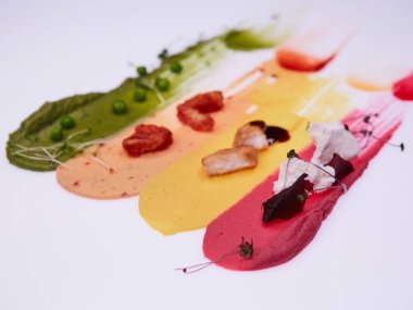 Farklı humus kase. Nohut Humus, avokado humus ve mercimek humus.