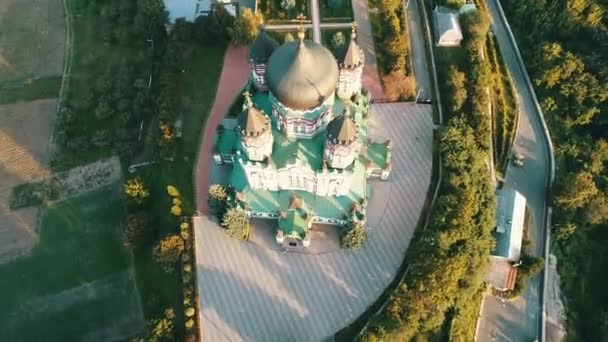 Catedral de São Pantaleão no mosteiro ortodoxo de Kiev, Ucrânia — Vídeo de Stock