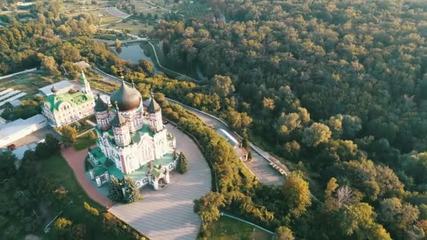 Catedral de São Pantaleão no mosteiro ortodoxo de Kiev, Ucrânia — Vídeo de Stock