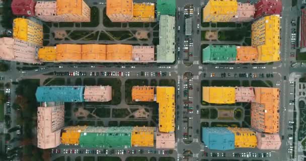 Flygfoto över en färgglada hus i Kiev, Ukraina. — Stockvideo