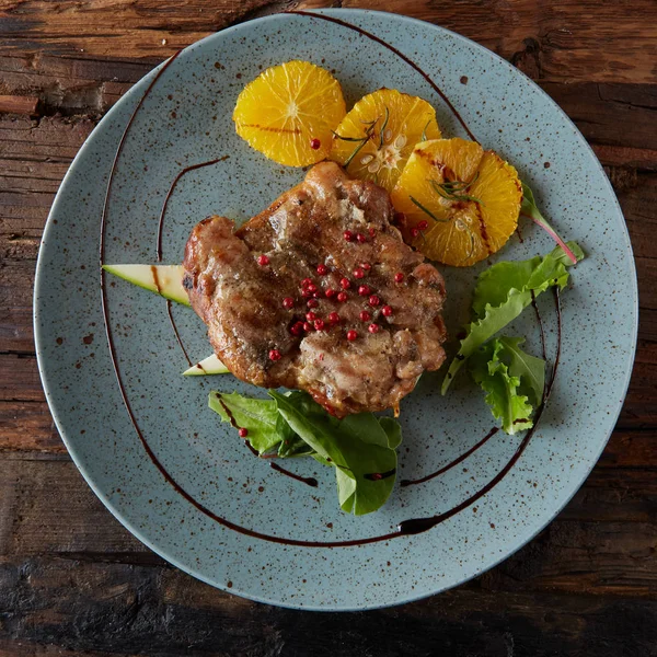 Bistecca Pollo Con Arance Verdure Dof Poco Profondo — Foto Stock