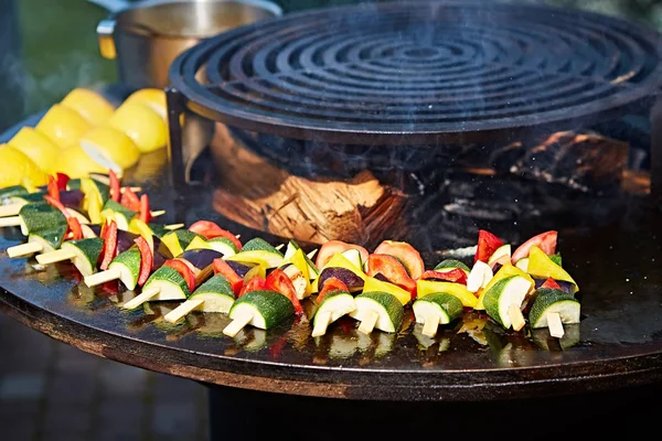 The freshly grilled vegetables. Shallow dof — Stock Photo, Image