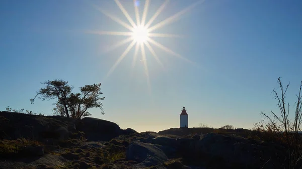 Leuchtturm im schwedischen Dorf Landsort auf der Insel Oja — Stockfoto