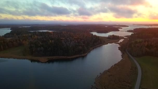 Belle vue sur le paysage suédois classique d'en haut .