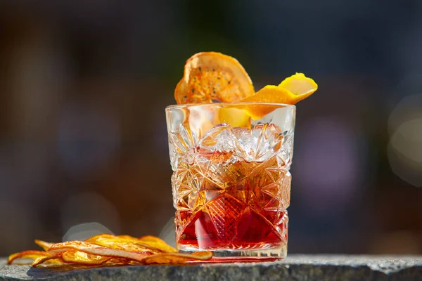 Old fashioned cocktail. Negroni — Stock Photo, Image