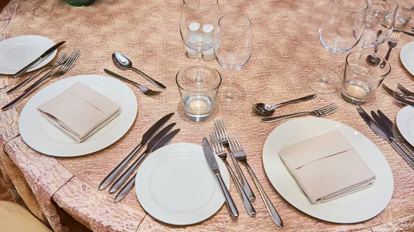 De luxe bruiloft receptie tafel setup — Stockfoto