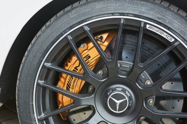 Kiev, Ukrayna - 4 Ekim 2016: Mercedes Benz yıldız deneyim. Test sürüşleri ilginç serisi