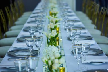 şık düğün Resepsiyon alanı Konuklar ve parti için hazır