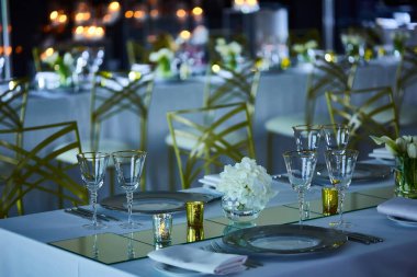 şık düğün Resepsiyon alanı Konuklar ve parti için hazır