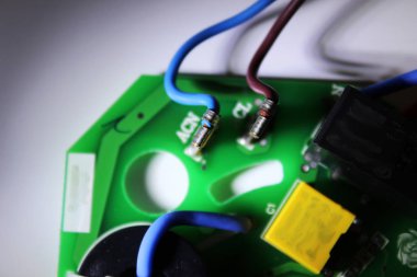 mikroçip elektronik bileşenleri kurulu