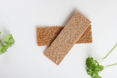 çavdar cpispbread beyaz bir arka plan üzerinde
