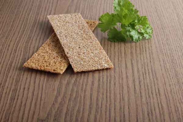 çavdar cpispbread bir ahşap zemin üzerine