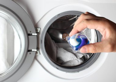 deterjan kapsül çamaşır makinesi el