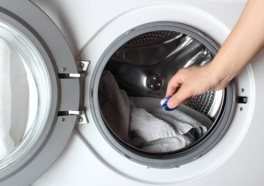 deterjan kapsül çamaşır makinesi el