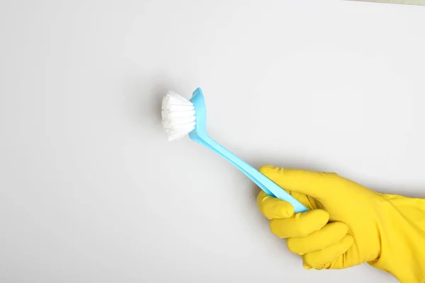 Yellow Glove Blue Brush — Stock Photo, Image