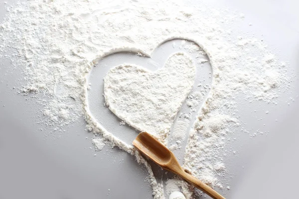 açık renkli kabartma un kalp ruh