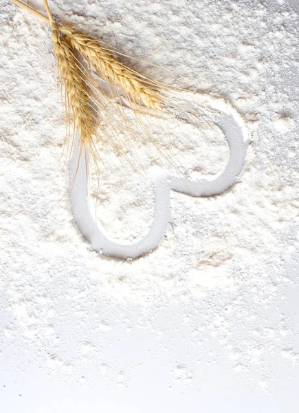 un kalp spikelets hafif bir arka plan üzerinde