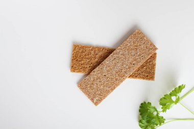 çavdar cpispbread beyaz bir arka plan üzerinde