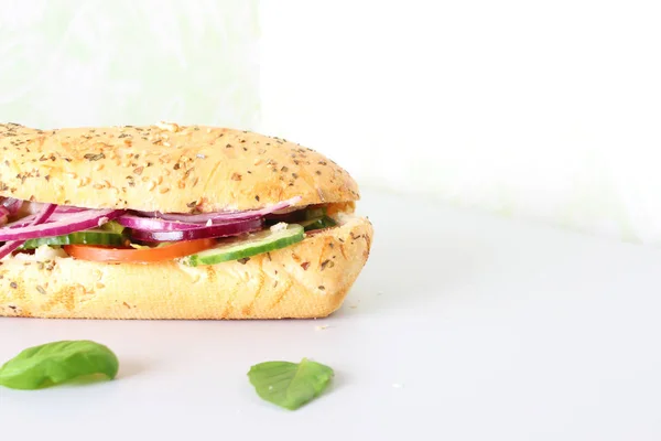 Sandwich Baguette Sesame Vegetables Light Background — Stock Photo, Image