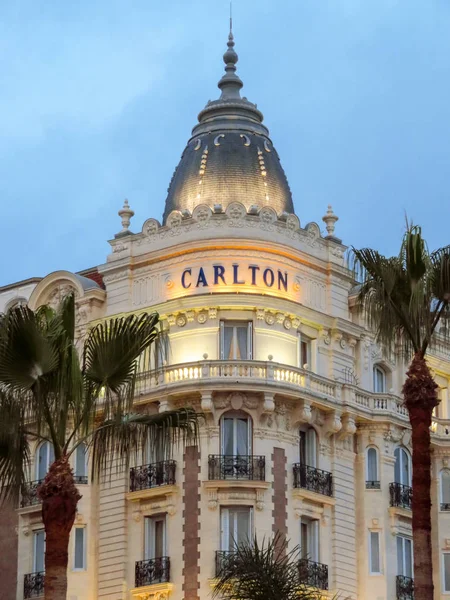 Cannes Francie Června 2018 Noční Pohled Slavného Roh Kopule Carlton — Stock fotografie