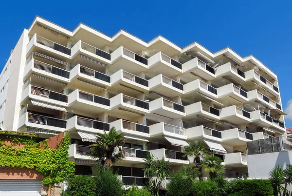 Ünlü Croisette Bulvarı Boyunca Cannes Mimarisi — Stok fotoğraf