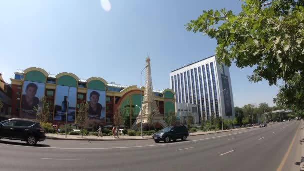 Almaty-Archetecture wzdłuż Nazarbayev ulicy — Wideo stockowe