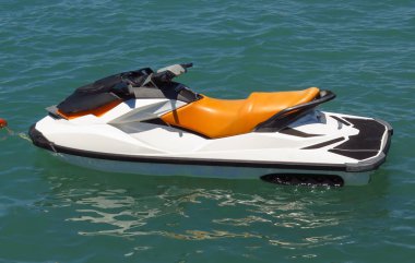 Demirli su scooter