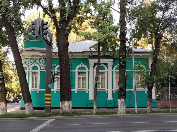 Almaty - Casa de Comercio Golovizin — Foto de Stock