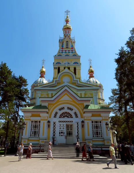 Almaty - Ascension Cathedral — Stock Photo, Image