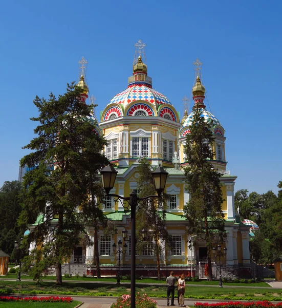 Алмати - Вознесенський собор — стокове фото