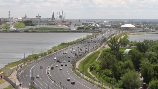 Barragem Transporte Rio Kazanka Kremlin Kazan Kazan Tatarstan Rússia — Vídeo de Stock