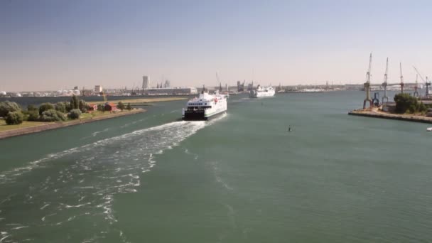 Ferry Pro Lancio Zona Acqua Del Porto Warnemunde Rostock Germania — Video Stock