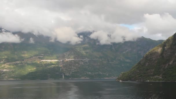 Een Sunnylvsfjord Hellesilt Geiranger Noorwegen — Stockvideo