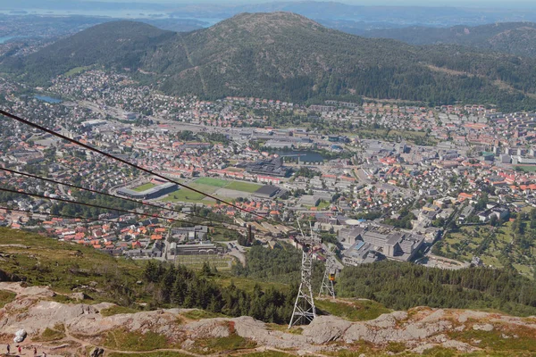 Seilbahn Ulriksbanen Und Stadt Fuße Der Berge Bergen Norwegen — Stockfoto