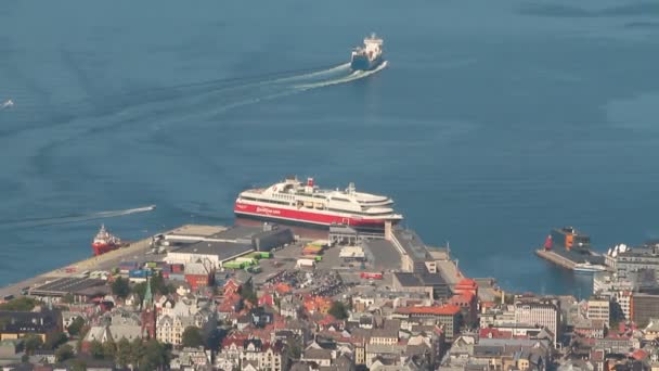 Staden Hamnen Och Färjan Bergen Norge — Stockvideo