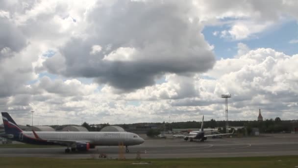 Pesawat Pemukim Bandara Sheremetyevo Moskow Rusia — Stok Video