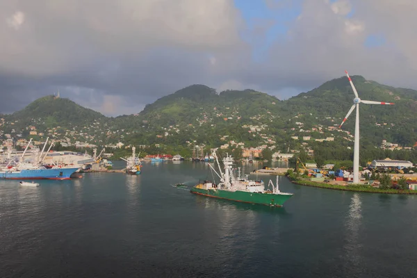 Cargo Ship Port Mountains Clouds Victoria Mahe Seychelles — Stock Photo, Image