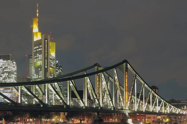 Most Miasta Nocą Frankfurt Main Niemcy — Zdjęcie stockowe