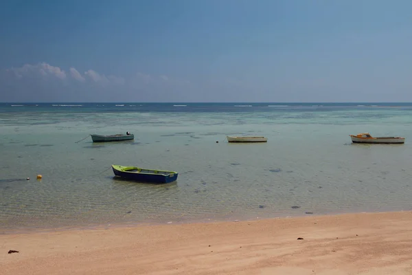 Sandy Beach Boats Ocean Mahe Seychelles — Stock Photo, Image