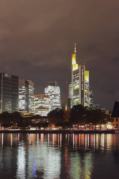Stad Aan Oever Bij Nacht Frankfurt Main Duitsland — Stockfoto