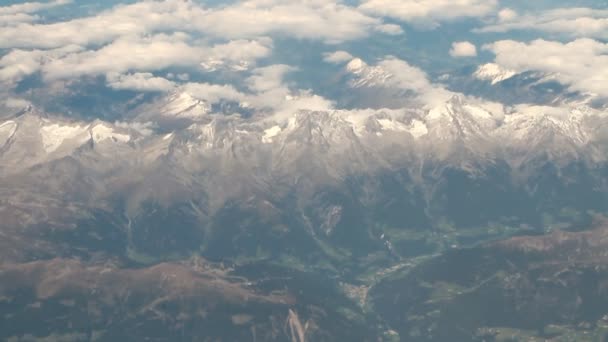 Macizo Nubes Vista Desde Avión Austria — Vídeo de stock