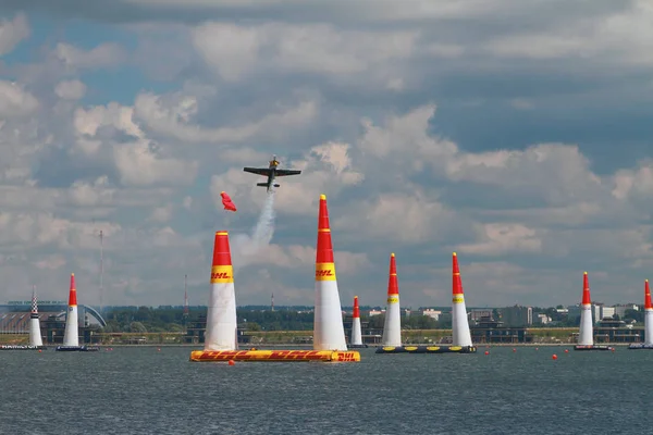 Kasan Russland Jul 2017 Flugzeug Passiert Route Über Fluss — Stockfoto