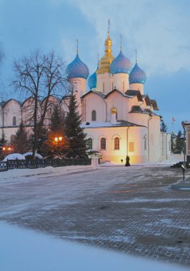 Akşam Ocak ayında blagoveshchensky katedralde. Kazan, Rusya Federasyonu
