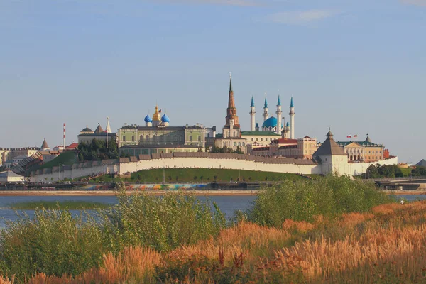 Wybrzeże Rzeka Kreml Kazan Federacja Rosyjska — Zdjęcie stockowe