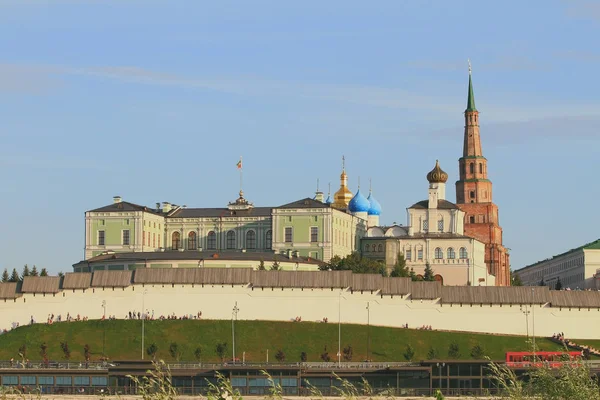 Pałac Gubernatora Pałac Kościół Suyumbike Tower Kazan Federacja Rosyjska — Zdjęcie stockowe